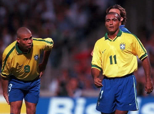 在客场以1 在客场以1